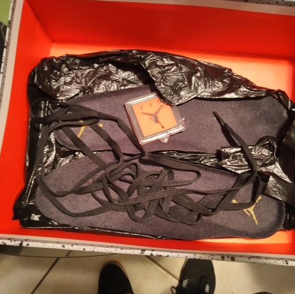 Thunder 4s men size 12 - Picture 5 of 7